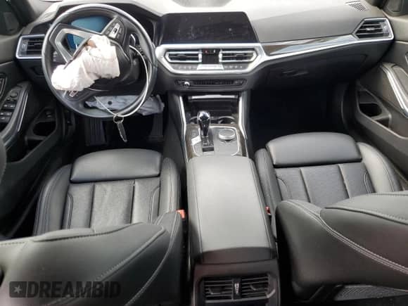 2022 BMW 3 Series 330i z VIN 3MW5R1J02N8C22890, wystawiony jako Copart lot #81526215 z przebiegiem 37 878 mil mil oraz Szkoda całkowita • Salvage title. Historia ofert i sprzedaży dostępna na DreamBid. Obrazek 8.