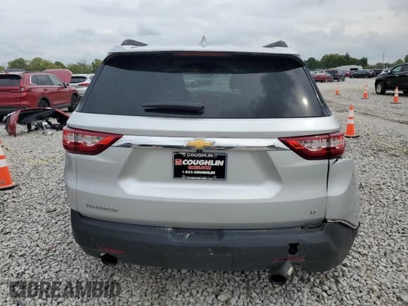 ✅ 2020 Chevrolet Traverse LT Cloth • VIN: 1GNERGKW8LJ159439 • Lot: 72223624. Wystawiony na Copart z przebiegiem 120 060 mil. Bezpłatny archiwum sprzedaży aukcyjnych z USA i szczegółowy raport historii pojazdu na DreamBid. Zdjęcie 6.