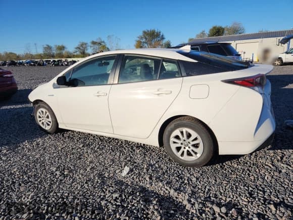 ✅ 2016 Toyota Prius Two • VIN: JTDKBRFUXG3516599 • Лот: 82681065. Опубликован ранее на Copart с пробегом 194 878 миль. Бесплатный доступ к архиву аукционных продаж из США и подробный отчёт об истории автомобиля на DreamBid. Изображение 2.