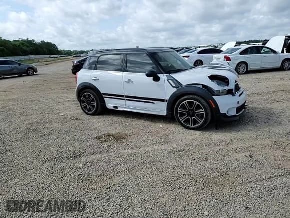 ✅ 2014 MINI Countryman S • VIN: WMWZC3C53EWP52333 • Lot: 54418495. Listed on Copart with 34,687 mi. Free auction sales archive from the USA and detailed vehicle history report at DreamBid. Image 13.