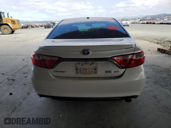 ✅ 2015 Toyota Camry LE • VIN: 4T1BD1FK9FU164856 • Лот: 72057745. Опубликован ранее на Copart с пробегом 57 436 миль. Бесплатный доступ к архиву аукционных продаж из США и подробный отчёт об истории автомобиля на DreamBid. Изображение 6.