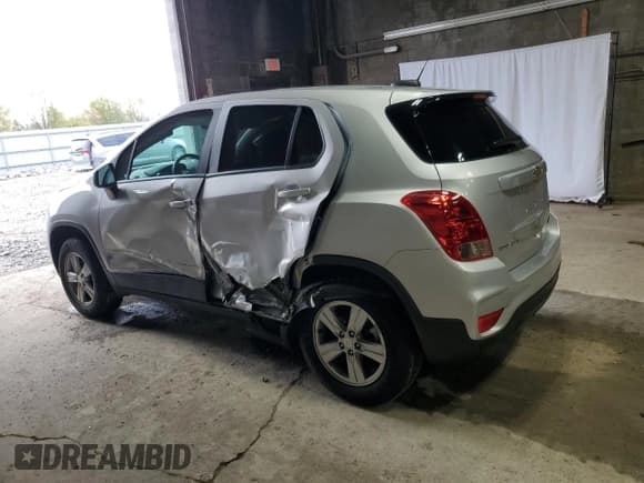✅ 2022 Chevrolet Trax LS • VIN: KL7CJNSM6NB544986 • Lot: 87260395. Listed on Copart with 14,727 mi. Free auction sales archive from the USA and detailed vehicle history report at DreamBid. Image 2.