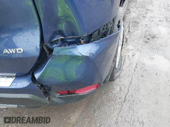 ✅ 2017 Nissan Rogue SL • VIN: JN8AT2MV6HW011210 • Lot: 41977710. Listed on IAAI with 234,729 mi. Free auction sales archive from the USA and detailed vehicle history report at DreamBid. Image 18.