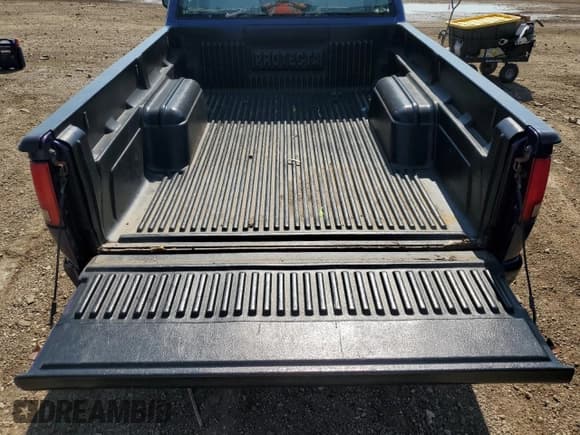 ✅ 1995 Chevrolet S-10 • VIN: 1GCCS1441S8161729 • Лот: 62607324. Опубликован ранее на Copart с пробегом 69 557 миль. Бесплатный доступ к архиву аукционных продаж из США и подробный отчёт об истории автомобиля на DreamBid. Изображение 10.