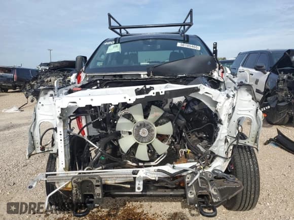 ✅ 2024 Chevrolet Silverado 1500 • VIN: 1GB4WLE76RF379785 • Лот: 50185465. Опубликован ранее на Copart с пробегом 3 851 миль. Бесплатный доступ к архиву аукционных продаж из США и подробный отчёт об истории автомобиля на DreamBid. Изображение 5.