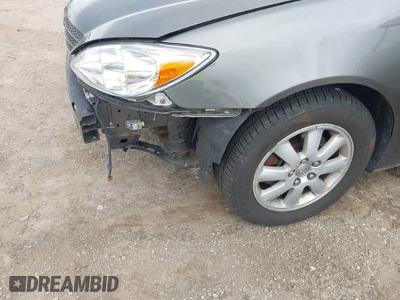 ✅ 2004 Toyota Camry LE • VIN: 4T1BF30K84U585950 • Lot: 42331486. Wystawiony na IAAI z przebiegiem 163 208 mil. Bezpłatny archiwum sprzedaży aukcyjnych z USA i szczegółowy raport historii pojazdu na DreamBid. Zdjęcie 12.