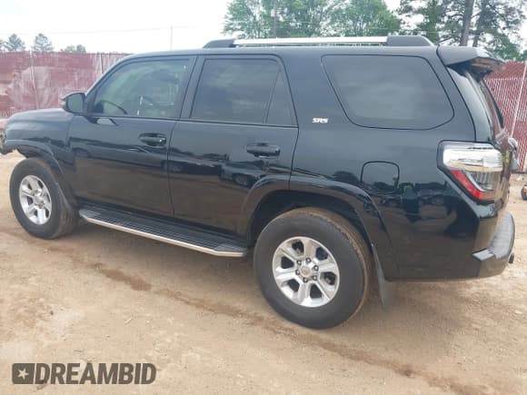 ✅ 2019 Toyota 4Runner SR5 • VIN: JTEBU5JR2K5676586 • Lot: 42070642. Listed on IAAI with 144,039 mi. Free auction sales archive from the USA and detailed vehicle history report at DreamBid. Image 3.