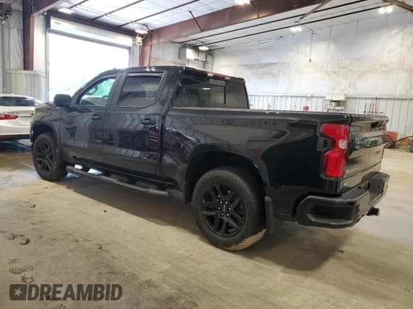 ✅ 2025 Chevrolet Silverado 1500 • VIN: 1GCUKEEL4SZ106431 • Лот: 61479785. Опубликован ранее на Copart с пробегом 19 161 миль. Бесплатный доступ к архиву аукционных продаж из США и подробный отчёт об истории автомобиля на DreamBid. Изображение 2.