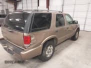 ✅ 2004 Chevrolet Blazer LS • VIN: 1GNDT13X94K133526 • Lot: 41582292. Wystawiony na IAAI z przebiegiem 177 686 mil. Bezpłatny archiwum sprzedaży aukcyjnych z USA i szczegółowy raport historii pojazdu na DreamBid. Zdjęcie 4.