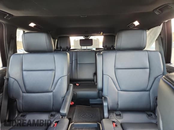 ✅ 2024 Toyota Sequoia Limited • VIN: 7SVAAABA7RX035464 • Lot: 82376985. Listed on Copart with 19,342 mi. Free auction sales archive from the USA and detailed vehicle history report at DreamBid. Image 10.