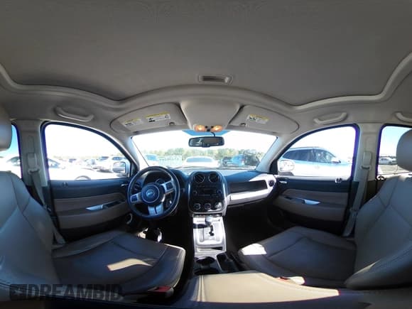 ✅ 2015 Jeep Compass High Altitude • VIN: 1C4NJDEB4FD303577 • Lot: 43438249. Wystawiony na IAAI z przebiegiem 116 464 mil. Bezpłatny archiwum sprzedaży aukcyjnych z USA i szczegółowy raport historii pojazdu na DreamBid. Zdjęcie 19.