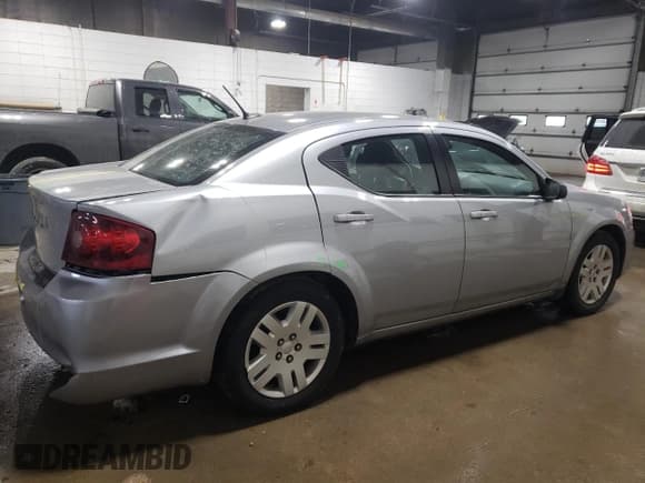 ✅ 2014 Dodge Avenger SE • VIN: 1C3CDZAB1EN147576 • Lot: 44180225. Wystawiony na Copart z przebiegiem 117 356 mil. Bezpłatny archiwum sprzedaży aukcyjnych z USA i szczegółowy raport historii pojazdu na DreamBid. Zdjęcie 3.