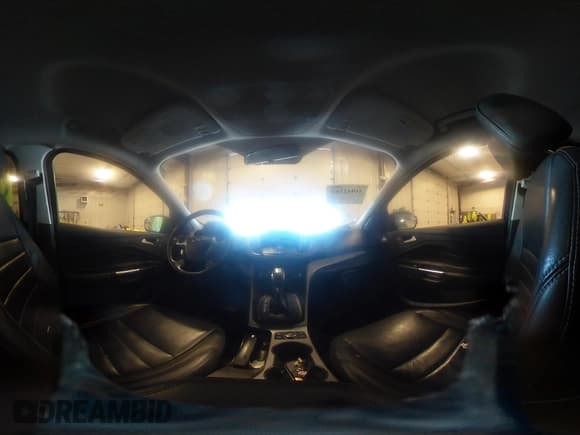 ✅ 2016 Ford Escape SE • VIN: 1FMCU9G96GUB81842 • Lot: 41942182. Wystawiony na IAAI z przebiegiem 207 112 mil. Bezpłatny archiwum sprzedaży aukcyjnych z USA i szczegółowy raport historii pojazdu na DreamBid. Zdjęcie 18.