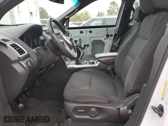 ✅ 2014 Ford Explorer XLT • VIN: 1FM5K8D88EGA44367 • Lot: 87021725. Wystawiony na Copart z przebiegiem 99 258 mil. Bezpłatny archiwum sprzedaży aukcyjnych z USA i szczegółowy raport historii pojazdu na DreamBid. Zdjęcie 7.