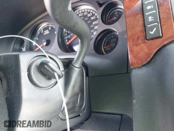 ✅ 2011 Chevrolet Silverado 2500HD LTZ • VIN: 1GC1KYC8XBF249646 • Лот: 41766424. Опубликован ранее на IAAI с пробегом 229 020 миль. Бесплатный доступ к архиву аукционных продаж из США и подробный отчёт об истории автомобиля на DreamBid. Изображение 11.