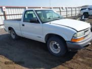 ✅ 2002 Chevrolet S-10 LS • VIN: 1GCCS145728233445 • Лот: 43176379. Опубликован ранее на IAAI с пробегом 300 871 миль. Бесплатный доступ к архиву аукционных продаж из США и подробный отчёт об истории автомобиля на DreamBid. Изображение 1.