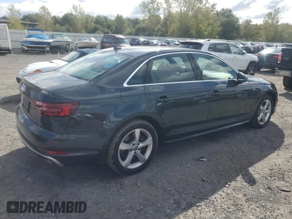 ✅ 2019 Audi A4 • VIN: WAUDNBF42KN019080 • Лот: 73334564. Опубликован ранее на Copart с пробегом 50 983 миль. Бесплатный доступ к архиву аукционных продаж из США и подробный отчёт об истории автомобиля на DreamBid. Изображение 3.
