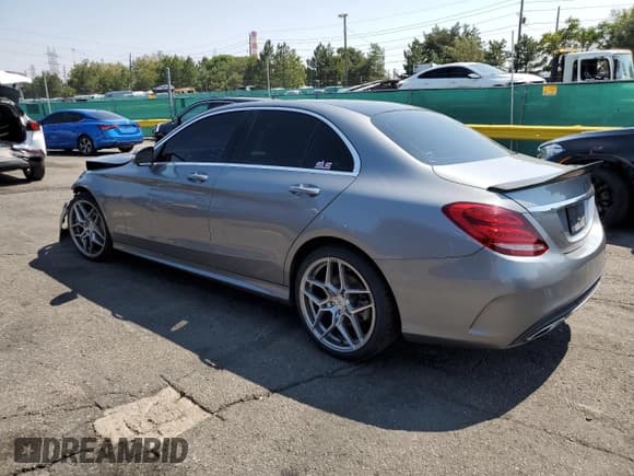 ✅ 2015 Mercedes-Benz C 300 Luxury • VIN: 55SWF4KB0FU093352 • Lot: 81331855. Wystawiony na Copart z przebiegiem 102 893 mil. Bezpłatny archiwum sprzedaży aukcyjnych z USA i szczegółowy raport historii pojazdu na DreamBid. Zdjęcie 2.