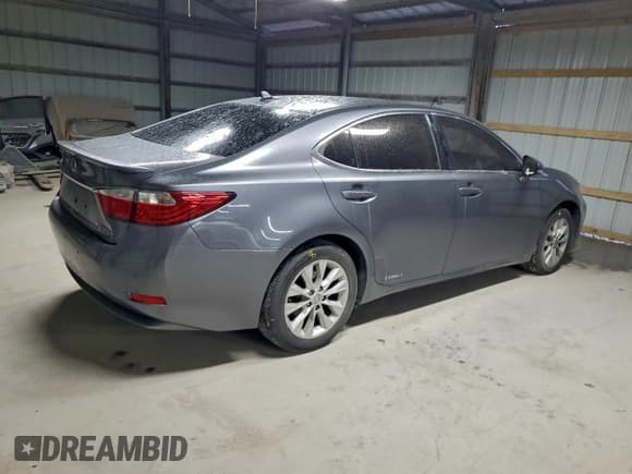 ✅ 2013 Lexus ES 300h • VIN: JTHBW1GG2D2009260 • Lot: 94040035. Listed on Copart with 203,644 mi. Free auction sales archive from the USA and detailed vehicle history report at DreamBid. Image 3.