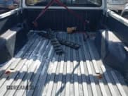 ✅ 2013 Toyota Tacoma • VIN: 5TFNX4CN9DX021863 • Lot: 43053520. Wystawiony na IAAI z przebiegiem 195 893 mil. Bezpłatny archiwum sprzedaży aukcyjnych z USA i szczegółowy raport historii pojazdu na DreamBid. Zdjęcie 8.