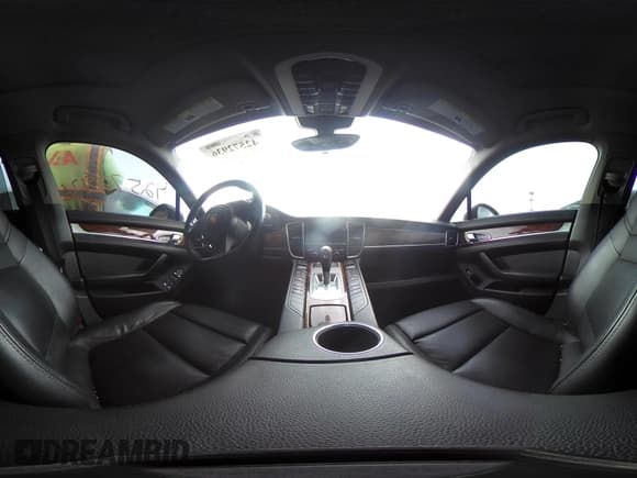 ✅ 2013 Porsche Panamera • VIN: WP0AA2A70DL013067 • Lot: 42572936. Listed on IAAI with 109,566 mi. Free auction sales archive from the USA and detailed vehicle history report at DreamBid. Image 18.