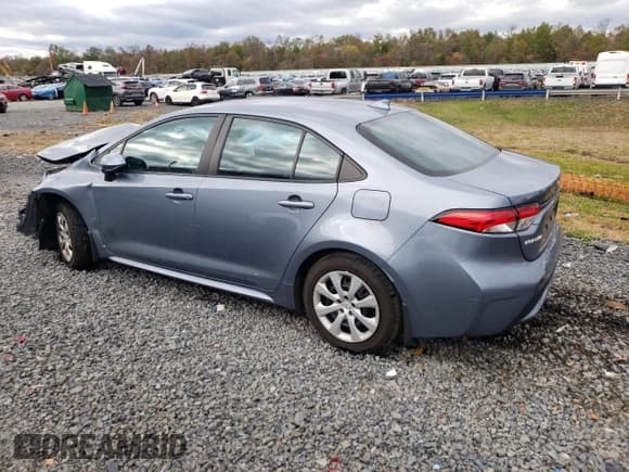 ✅ 2022 Toyota Corolla LE • VIN: 5YFEPMAE4NP367399 • Lot: 87096715. Listed on Copart with Not provided. Free auction sales archive from the USA and detailed vehicle history report at DreamBid. Image 2.