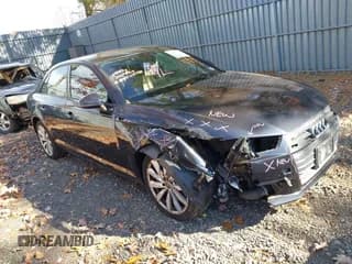 ✅ 2017 Audi A4 Premium • VIN: WAUANAF41HN046096 • Lot: 43592316. Wystawiony na IAAI z przebiegiem 76 643 mil. Bezpłatny archiwum sprzedaży aukcyjnych z USA i szczegółowy raport historii pojazdu na DreamBid. Zdjęcie 1.