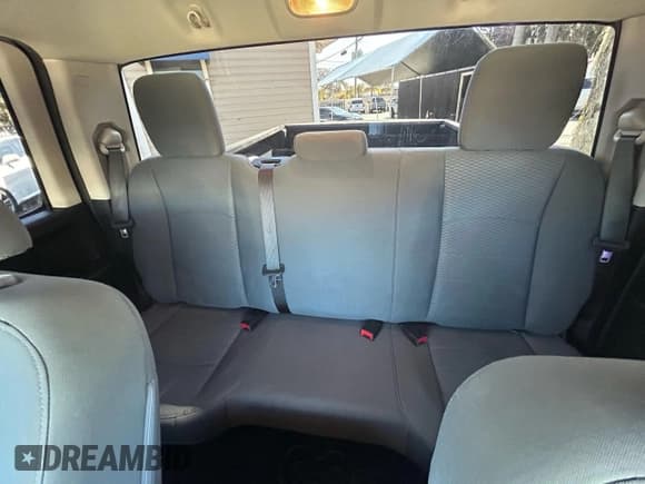 ✅ 2018 Ram 1500 Tradesman • VIN: 1C6RR6FT8JS304918 • Лот: 90131185. Опубликован ранее на Copart с пробегом 131 371 миль. Бесплатный доступ к архиву аукционных продаж из США и подробный отчёт об истории автомобиля на DreamBid. Изображение 15.