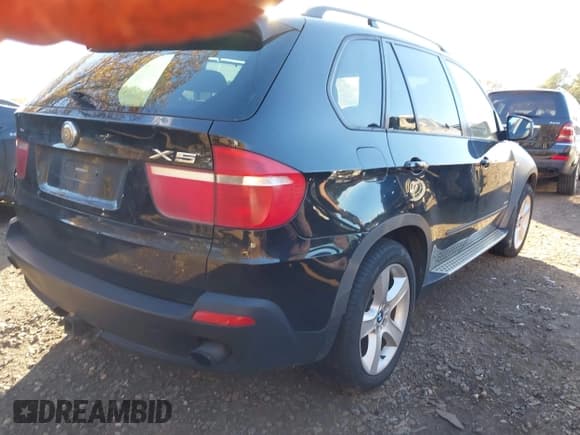 ✅ 2010 BMW X5 35d • VIN: 5UXFF0C5XALT84741 • Lot: 43628931. Listed on IAAI with 219,309 mi. Free auction sales archive from the USA and detailed vehicle history report at DreamBid. Image 4.