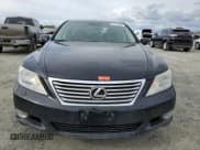 ✅ 2010 Lexus LS 460 L • VIN: JTHGL5EF8A5041219 • Lot: 51175495. Wystawiony na Copart z przebiegiem 124 511 mil. Bezpłatny archiwum sprzedaży aukcyjnych z USA i szczegółowy raport historii pojazdu na DreamBid. Zdjęcie 5.