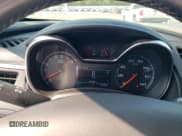 ✅ 2017 Chevrolet Impala LT • VIN: 2G1105S35H9162581 • Лот: 70026594. Опубликован ранее на Copart с пробегом 131 079 миль. Бесплатный доступ к архиву аукционных продаж из США и подробный отчёт об истории автомобиля на DreamBid. Изображение 9.