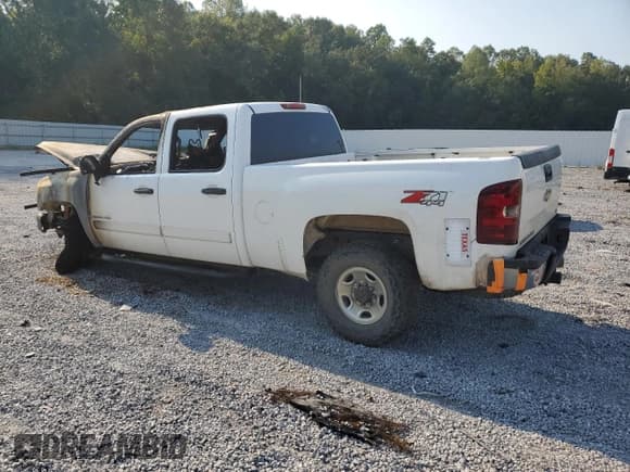✅ 2007 Chevrolet Silverado 2500HD 1LT • VIN: 1GCHK23607F504063 • Лот: 80144545. Опубликован ранее на Copart с пробегом Не указан. Бесплатный доступ к архиву аукционных продаж из США и подробный отчёт об истории автомобиля на DreamBid. Изображение 2.