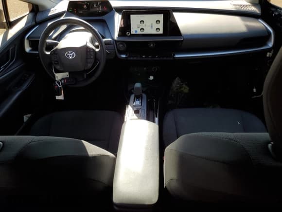 ✅ 2023 Toyota Prius LE • VIN: JTDACAAU8P3012263 • Лот: 90288255. Опубликован ранее на Copart с пробегом 19 280 миль. Бесплатный доступ к архиву аукционных продаж из США и подробный отчёт об истории автомобиля на DreamBid. Изображение 8.