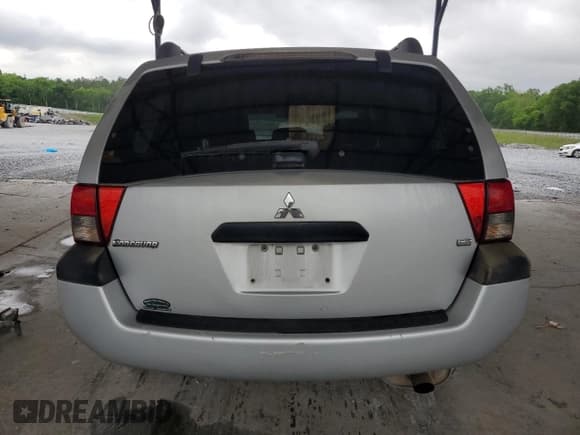 ✅ 2005 Mitsubishi Endeavor LS • VIN: 4A4MM21S75E073807 • Лот: 54536555. Опубликован ранее на Copart с пробегом 249 582 миль. Бесплатный доступ к архиву аукционных продаж из США и подробный отчёт об истории автомобиля на DreamBid. Изображение 6.