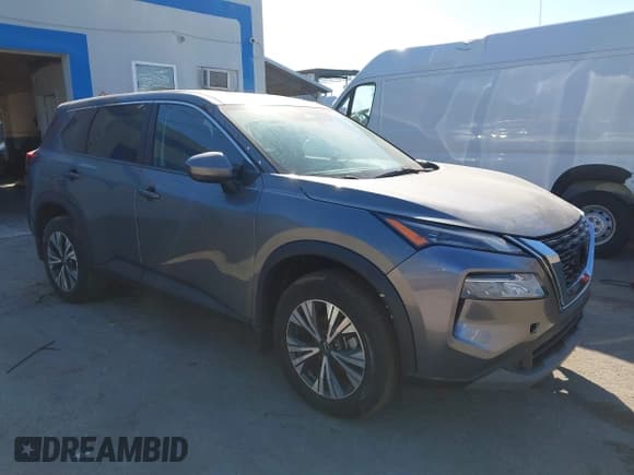 ✅ 2023 Nissan Rogue SV • VIN: 5N1BT3BB9PC872570 • Lot: 43741604. Wystawiony na IAAI z przebiegiem 3 993 mil. Bezpłatny archiwum sprzedaży aukcyjnych z USA i szczegółowy raport historii pojazdu na DreamBid. Zdjęcie 1.