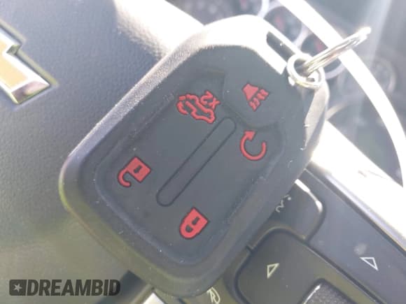 ✅ 2019 Chevrolet Silverado 1500 LT • VIN: 3GCPWCEK7KG247457 • Lot: 42141203. Wystawiony na IAAI z przebiegiem 86 875 mil. Bezpłatny archiwum sprzedaży aukcyjnych z USA i szczegółowy raport historii pojazdu na DreamBid. Zdjęcie 11.