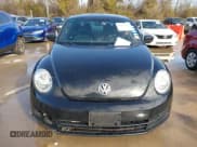 ✅ 2015 Volkswagen Beetle Fleet Edition • VIN: 3VWF17AT3FM610020 • Lot: 41714321. Wystawiony na IAAI z przebiegiem 158 381 mil. Bezpłatny archiwum sprzedaży aukcyjnych z USA i szczegółowy raport historii pojazdu na DreamBid. Zdjęcie 12.