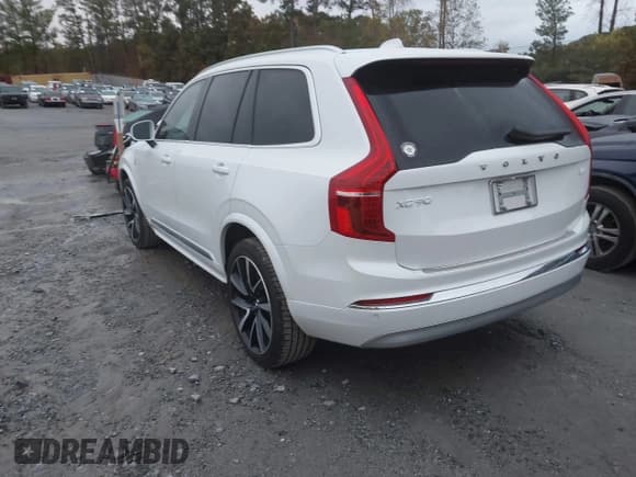 ✅ 2022 Volvo XC90 Inscription Expression • VIN: YV4BR0CZ1N1790674 • Lot: 43557504. Listed on IAAI with 71,789 mi. Free auction sales archive from the USA and detailed vehicle history report at DreamBid. Image 3.