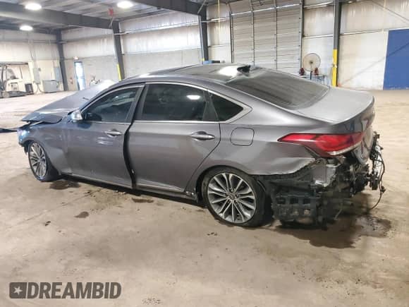 2015 Hyundai Genesis 3.8L with VIN KMHGN4JE2FU100843, listed as a Copart auction lot 71169605 with 333,333 mi miles and Clean title. Bid and sale history available at DreamBid. Image 2.