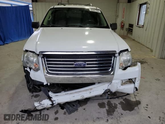 ✅ 2010 Ford Explorer XLT • VIN: 1FMEU7D88AUA90572 • Lot: 85647904. Listed on Copart with 63,981 mi. Free auction sales archive from the USA and detailed vehicle history report at DreamBid. Image 5.