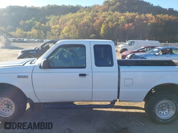 ✅ 2006 Ford Ranger XL • VIN: 1FTZR15E06PA81699 • Lot: 43445186. Listed on IAAI with 149,287 mi. Free auction sales archive from the USA and detailed vehicle history report at DreamBid. Image 14.
