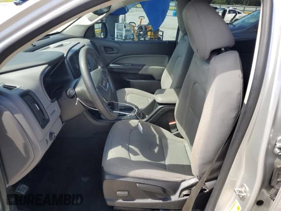 ✅ 2017 GMC Canyon 2WD • VIN: 1GTG5BEA4H1261411 • Lot: 80835585. Wystawiony na Copart z przebiegiem 128 669 mil. Bezpłatny archiwum sprzedaży aukcyjnych z USA i szczegółowy raport historii pojazdu na DreamBid. Zdjęcie 7.