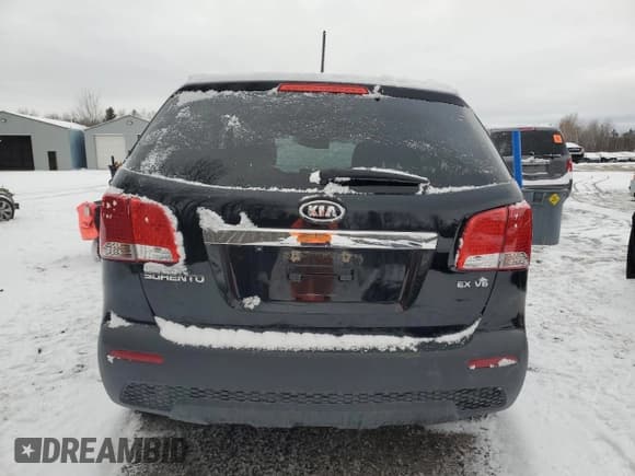 ✅ 2011 Kia Sorento EX • VIN: 5XYKUDA28BG061159 • Лот: 91492845. Опубликован ранее на Copart с пробегом 173 423 миль. Бесплатный доступ к архиву аукционных продаж из США и подробный отчёт об истории автомобиля на DreamBid. Изображение 6.