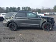 ✅ 2020 Ford Explorer ST • VIN: 1FM5K8GC4LGA06499 • Lot: 43795463. Wystawiony na IAAI z przebiegiem 117 118 mil. Bezpłatny archiwum sprzedaży aukcyjnych z USA i szczegółowy raport historii pojazdu na DreamBid. Zdjęcie 13.