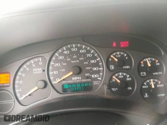 2002 Chevrolet Silverado 1500 LS with VIN 1GCEK14T72Z273185, listed as a IAAI auction lot 34055338 with 123,301 mi miles and . Bid and sale history available at DreamBid. Image 7.