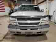 2004 Chevrolet Silverado 1500 с VIN 1GCEK19T24Z307903, выставлен на аукционе Copart как лот 49138965 с пробегом 165 162 миль миль и Списание • Salvage title. История ставок и продаж доступна на DreamBid. Изображение 5.