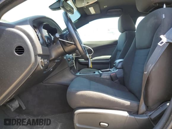 ✅ 2017 Dodge Charger Police • VIN: 2C3CDXAG1HH638517 • Lot: 50943395. Wystawiony na Copart z przebiegiem 99 827 mil. Bezpłatny archiwum sprzedaży aukcyjnych z USA i szczegółowy raport historii pojazdu na DreamBid. Zdjęcie 7.