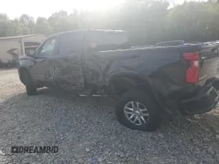 ✅ 2021 Chevrolet Silverado 1500 RST • VIN: 1GCUYEEDXMZ317255 • Lot: 71839034. Wystawiony na Copart z przebiegiem 77 689 mil. Bezpłatny archiwum sprzedaży aukcyjnych z USA i szczegółowy raport historii pojazdu na DreamBid. Zdjęcie 2.