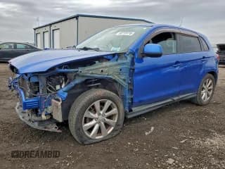 ✅ 2015 Mitsubishi Outlander ES • VIN: 4A4AR3AU6FE040715 • Lot: 93713115. Wystawiony na Copart z przebiegiem 134 346 mil. Bezpłatny archiwum sprzedaży aukcyjnych z USA i szczegółowy raport historii pojazdu na DreamBid. Zdjęcie 1.