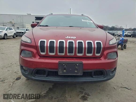 ✅ 2014 Jeep Cherokee Latitude • VIN: 1C4PJMCS0EW269944 • Lot: 93597895. Wystawiony na Copart z przebiegiem 125 467 mil. Bezpłatny archiwum sprzedaży aukcyjnych z USA i szczegółowy raport historii pojazdu na DreamBid. Zdjęcie 5.